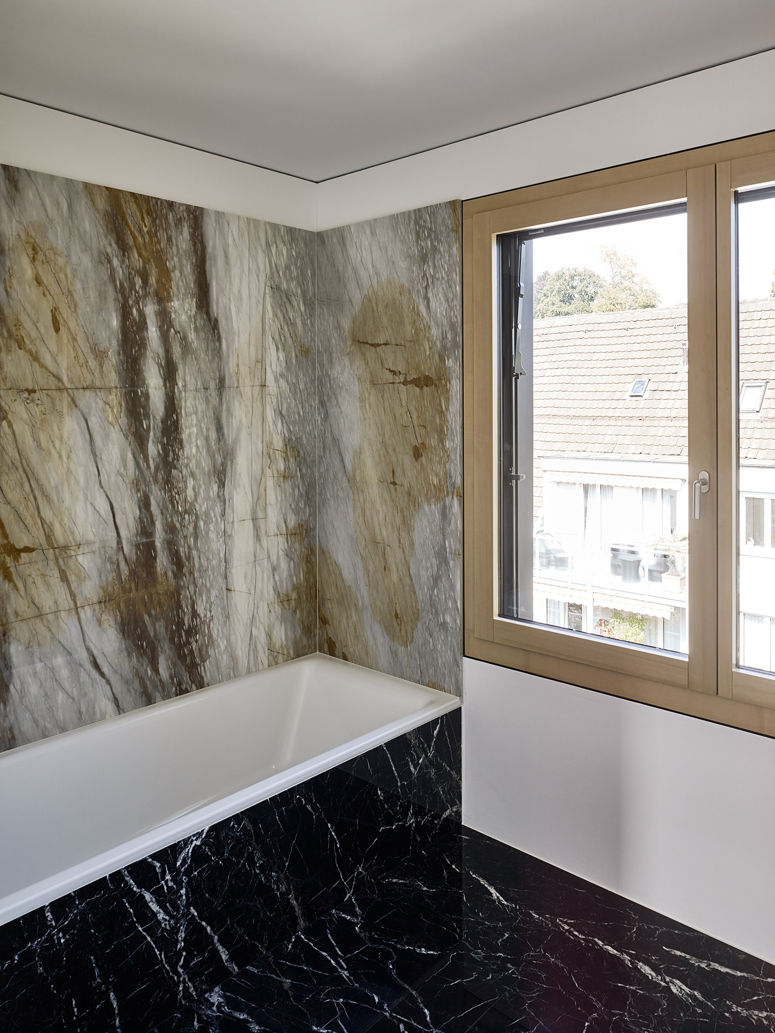 E16604 Alpa 058569 SCREEN